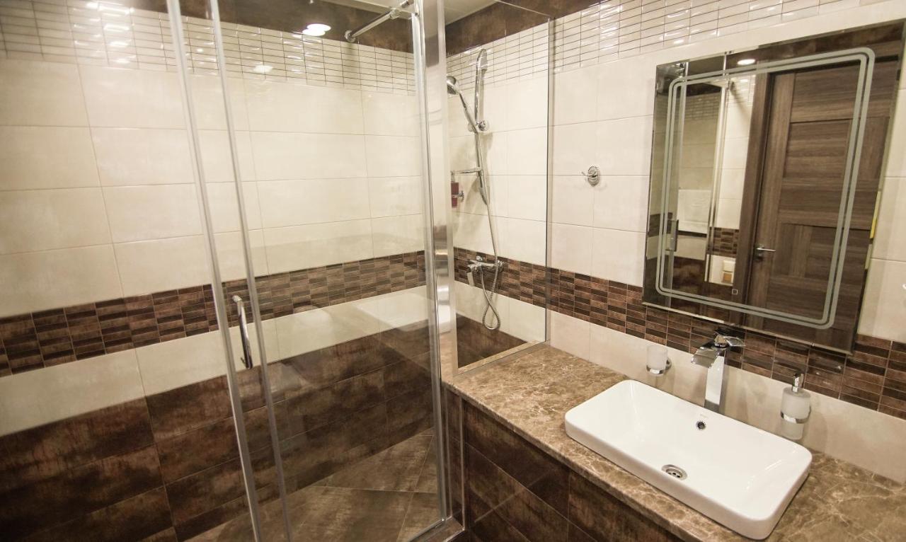 Hotel Juralius Tbiliszi Kültér fotó
